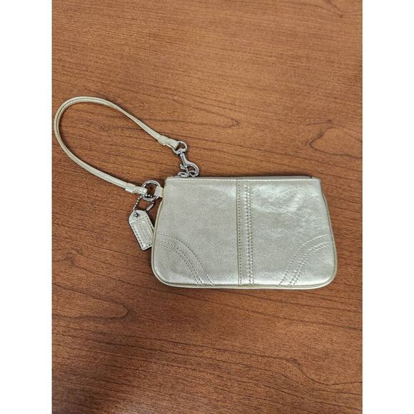 Coach Vintage Metallic Gold Leather Wristlet Purse with tag - Picture 2 of 9